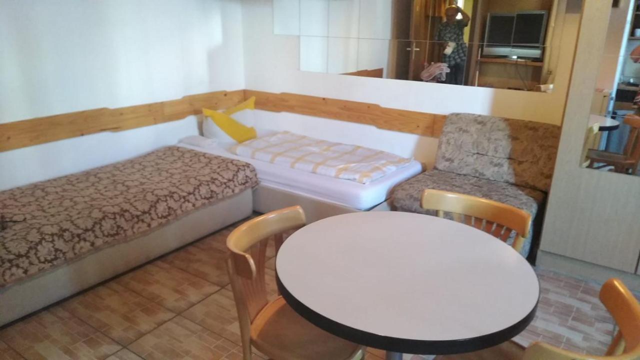 Apartament Kleine Unterkunft In Stuttgart-Muenchfeld Zewnętrze zdjęcie